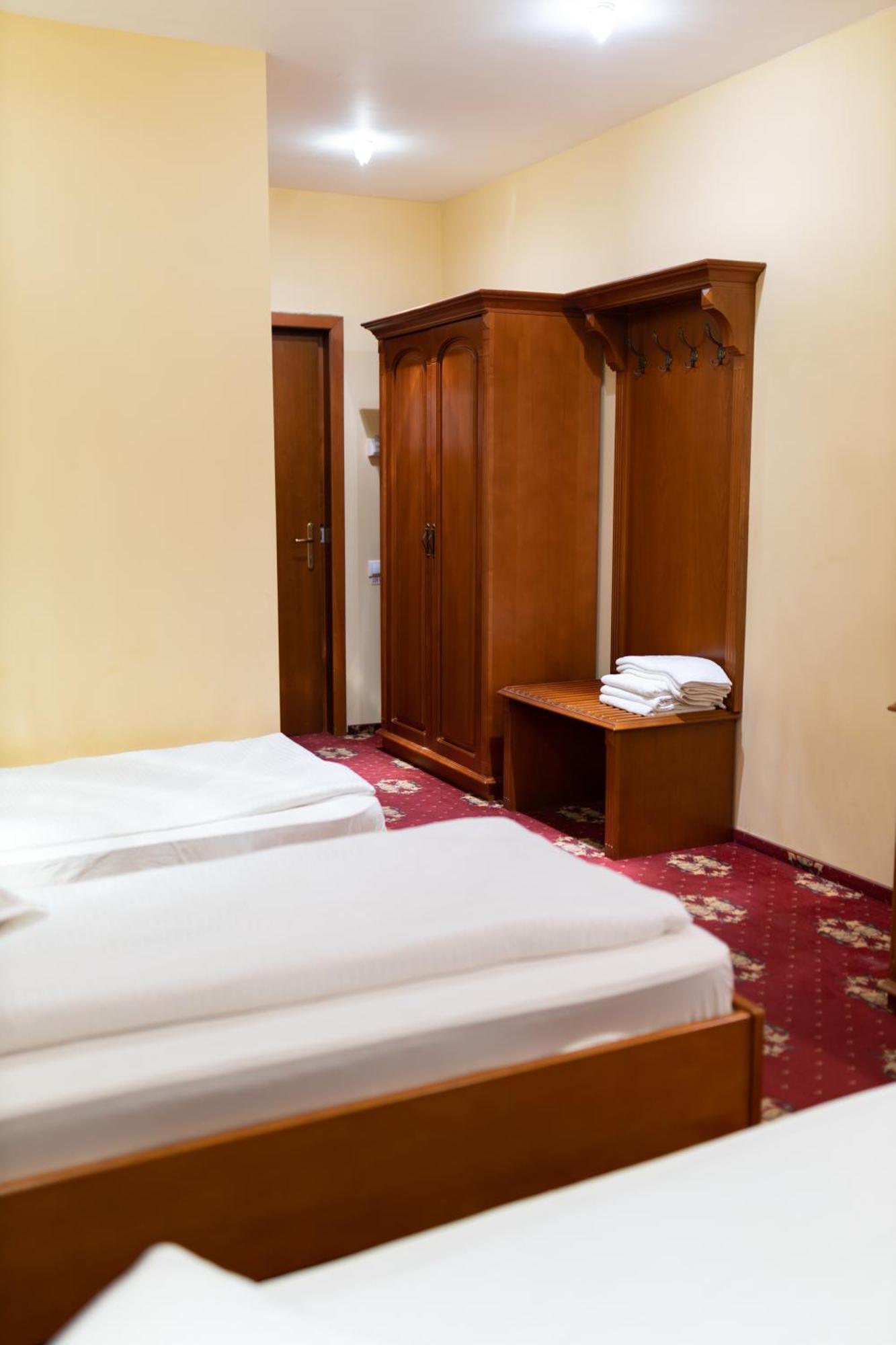 Hotel Coral Satu Mare Dış mekan fotoğraf