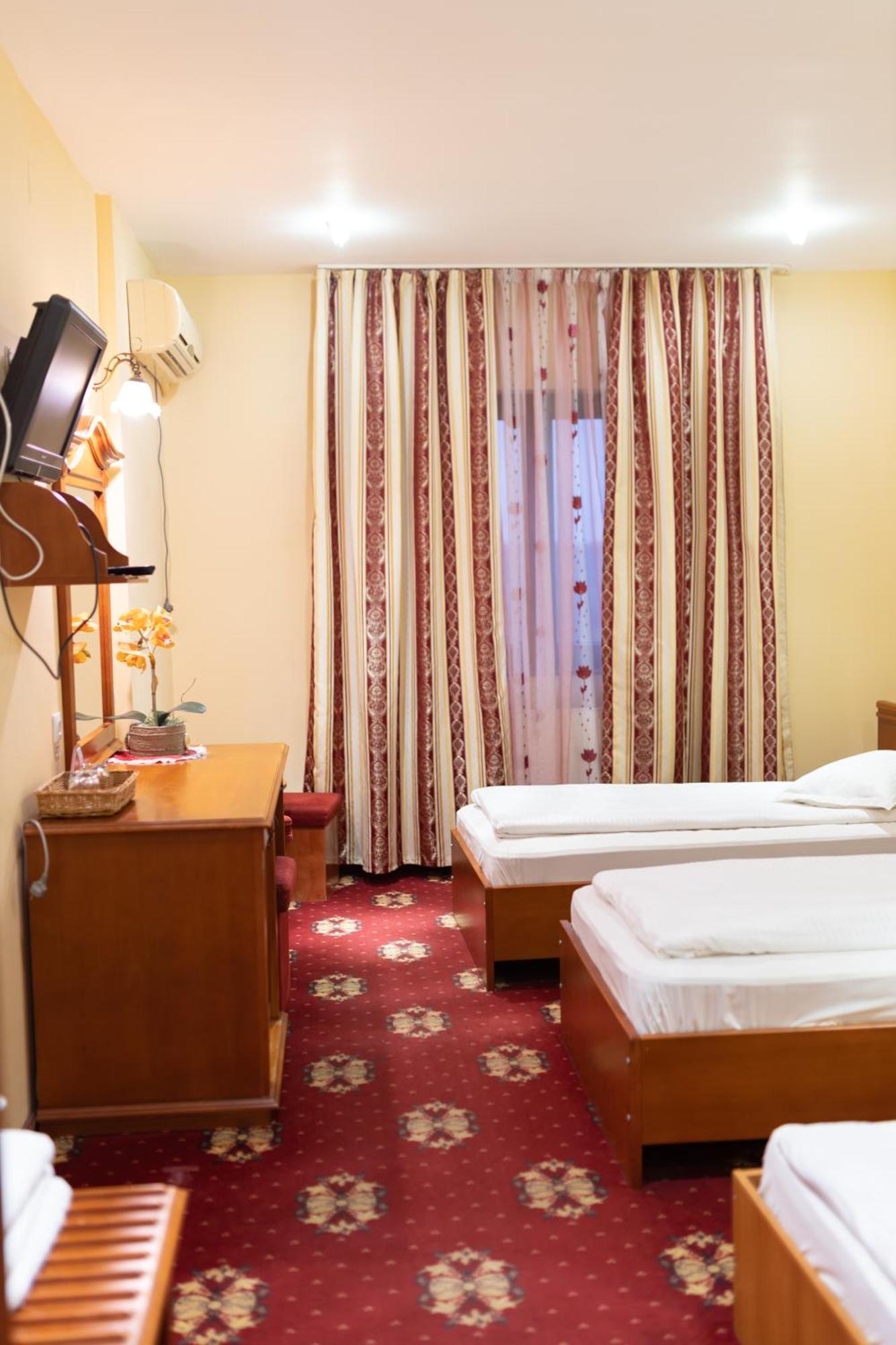 Hotel Coral Satu Mare Dış mekan fotoğraf