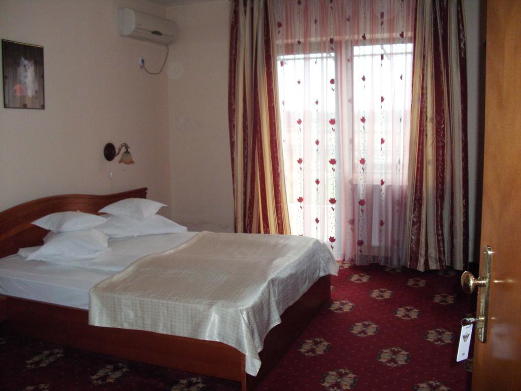 Hotel Coral Satu Mare Dış mekan fotoğraf